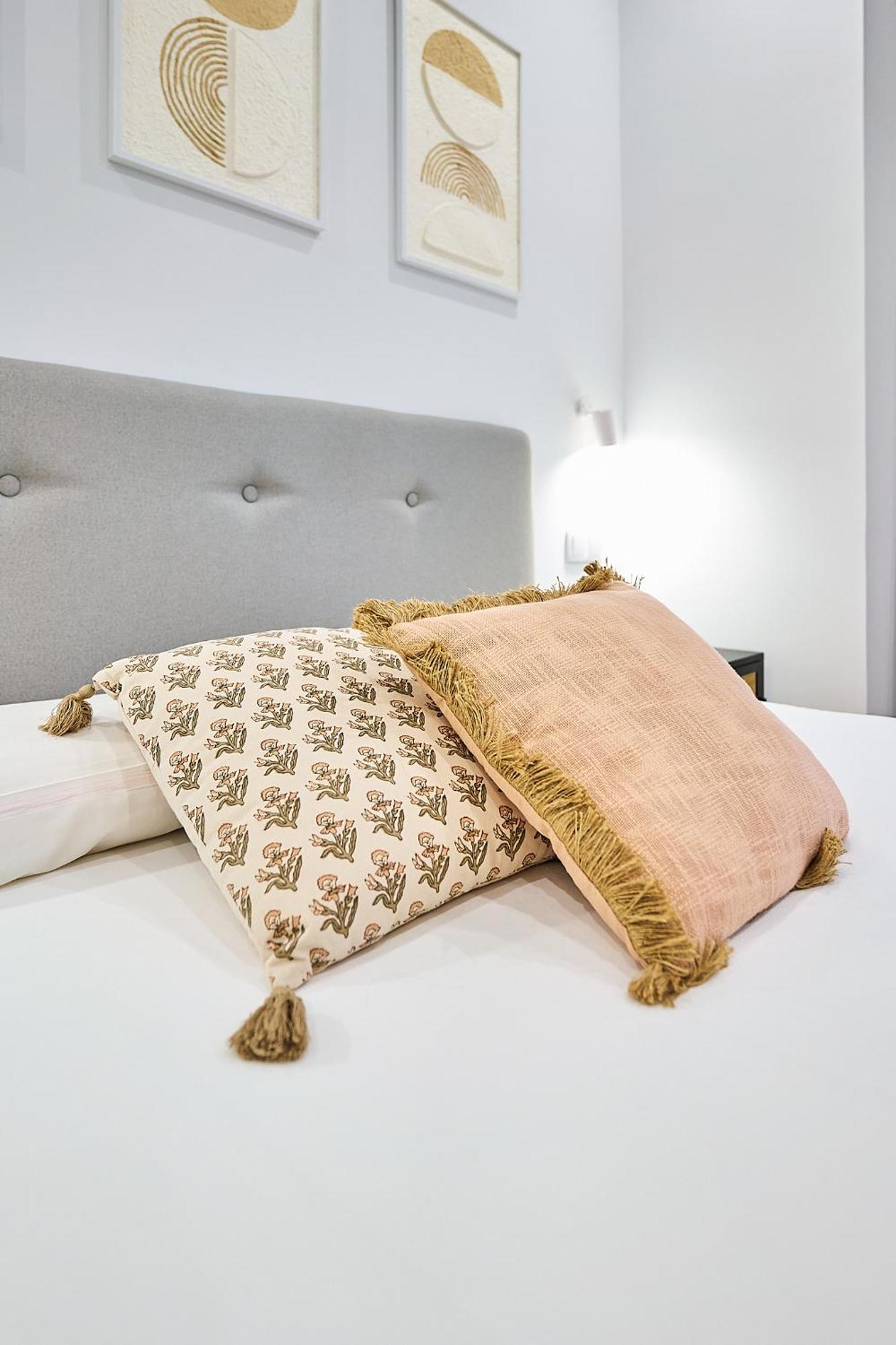 Apartamentos Esperanza By Gaiarooms Salamanca Bagian luar foto
