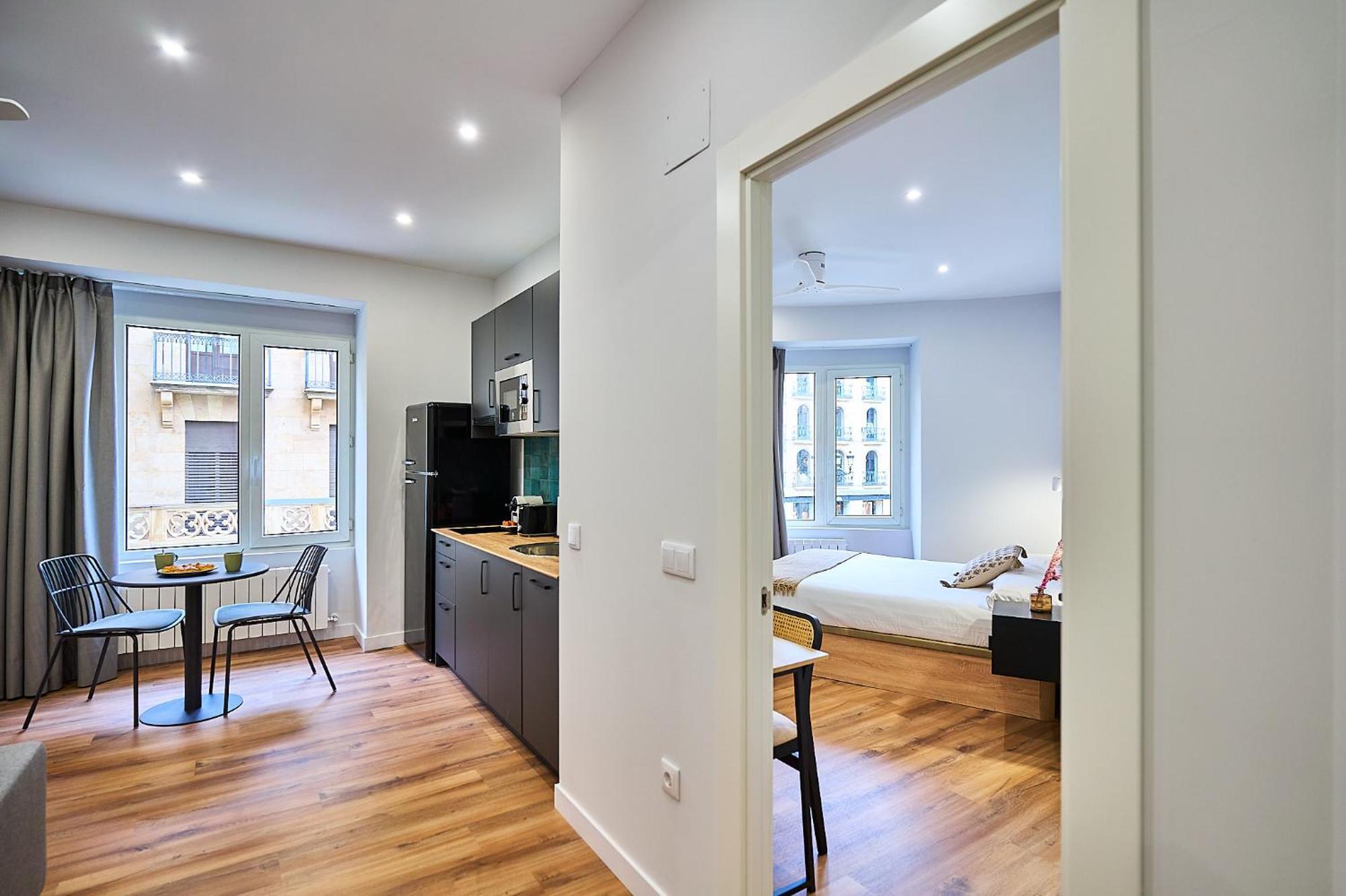 Apartamentos Esperanza By Gaiarooms Salamanca Bagian luar foto