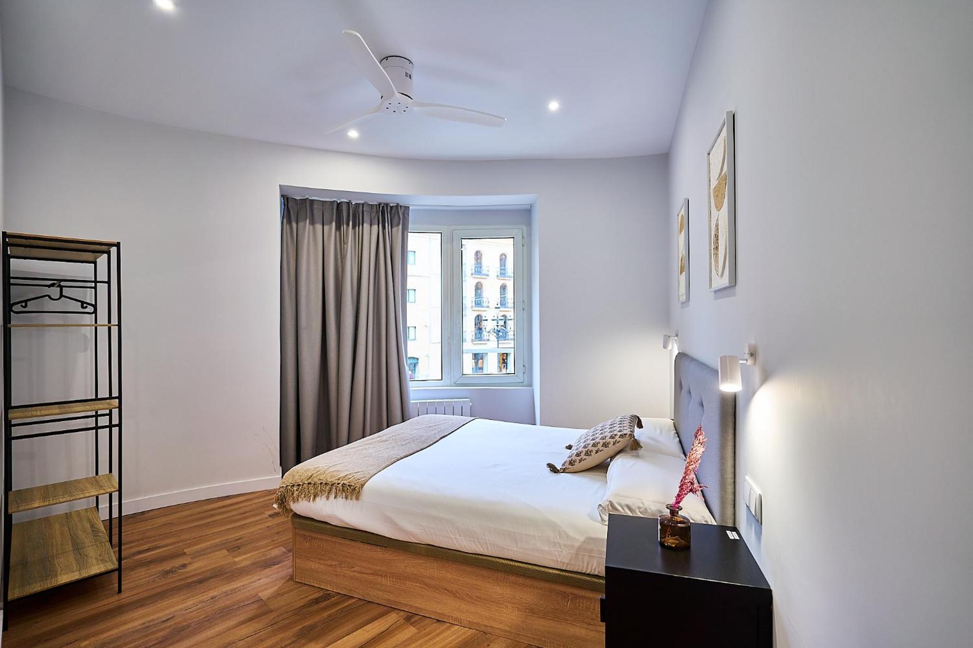 Apartamentos Esperanza By Gaiarooms Salamanca Bagian luar foto
