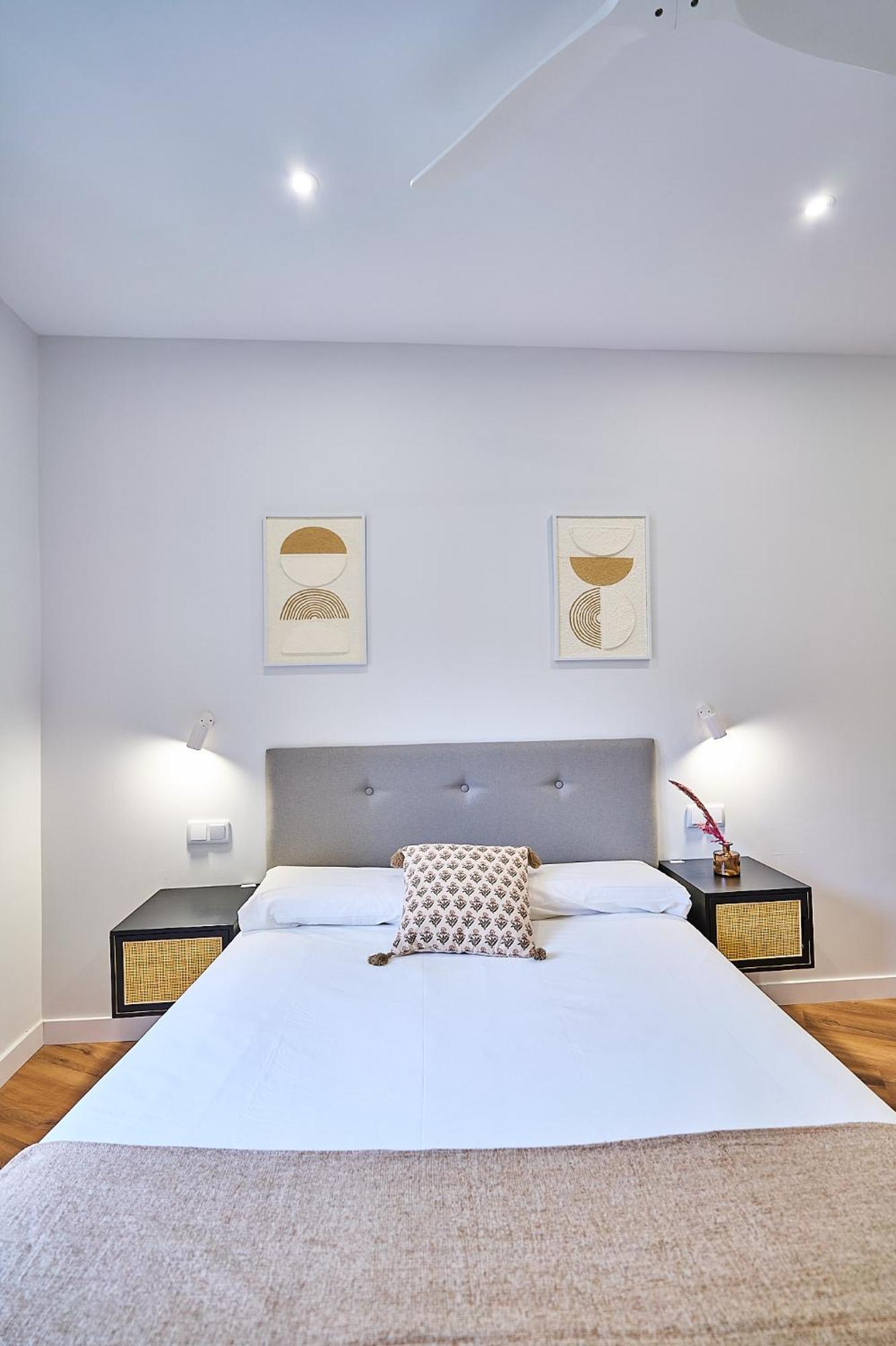 Apartamentos Esperanza By Gaiarooms Salamanca Bagian luar foto