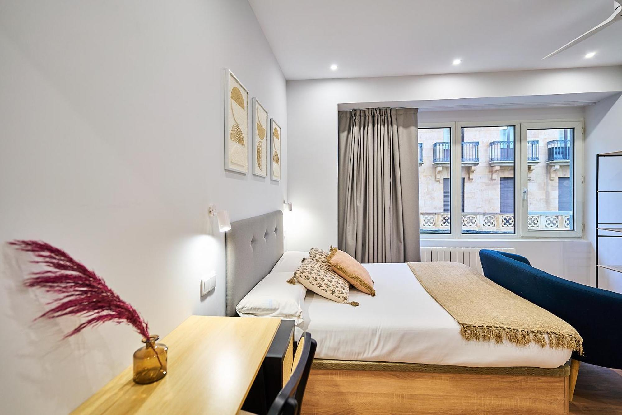 Apartamentos Esperanza By Gaiarooms Salamanca Bagian luar foto